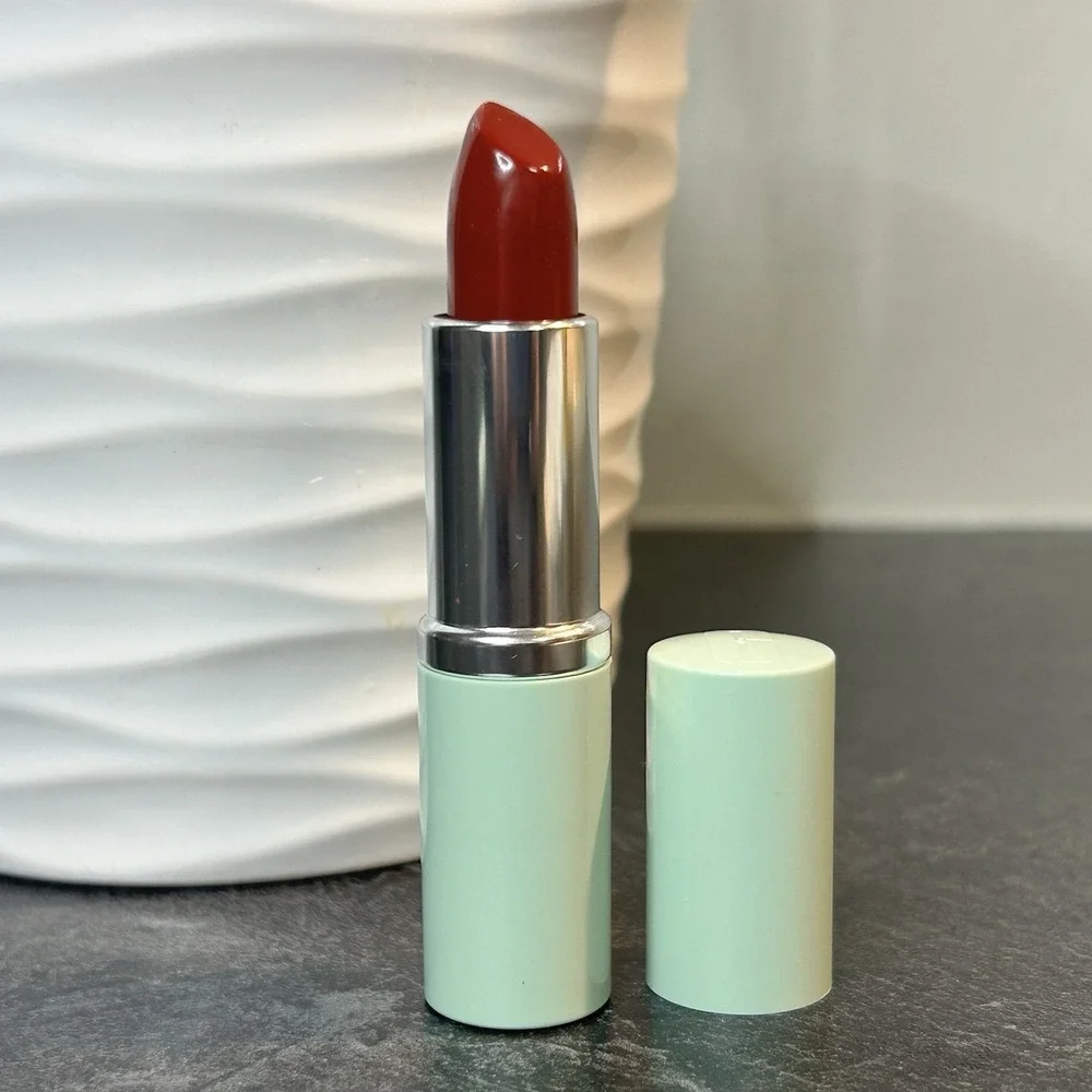 NEW Clinique RED DRAMA Colour Surge Long‎ Last Lipstick Full Size Green Tube